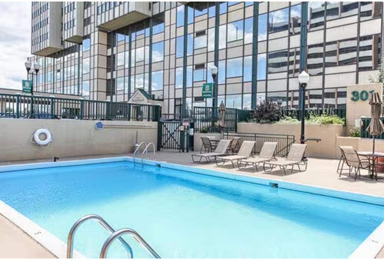 Pp 1306 Modern Corporate 1br, Pool, Gym * Harrisburg