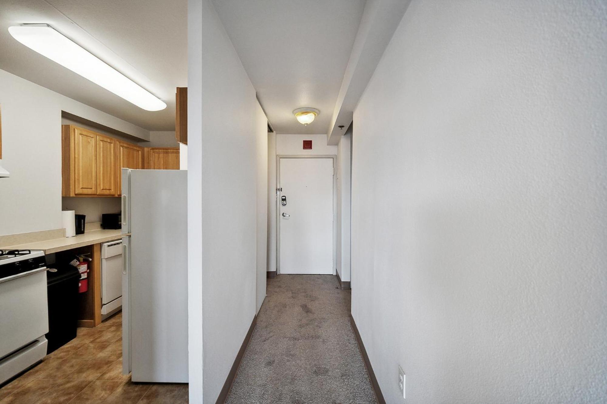 Pp 1306 Modern Corporate 1br, Pool, Gym Apartment Harrisburg