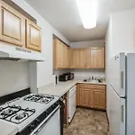Pp 1306 Modern Corporate 1Br, Pool, Gym