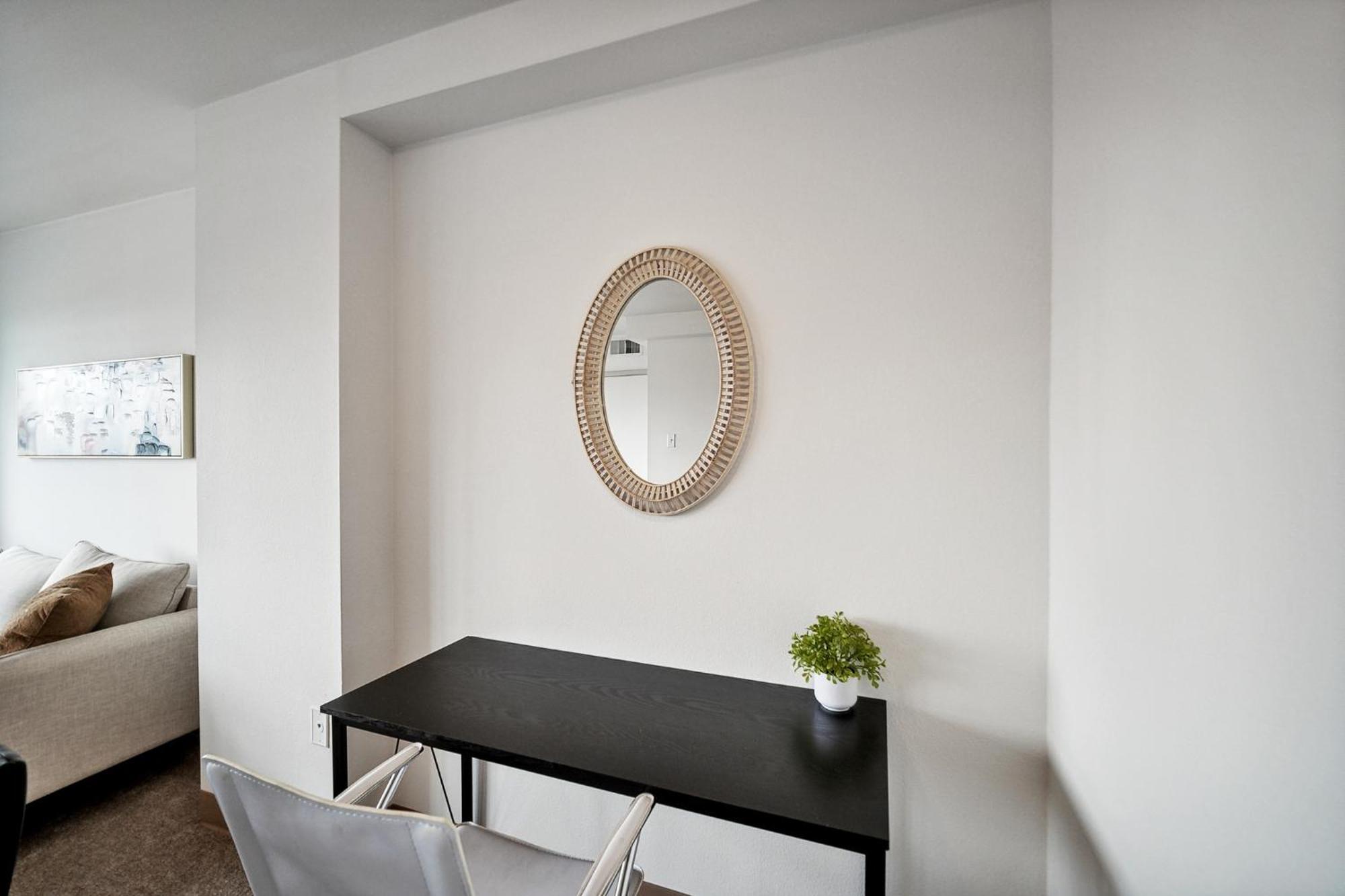 Pp 1306 Modern Corporate 1br, Pool, Gym *