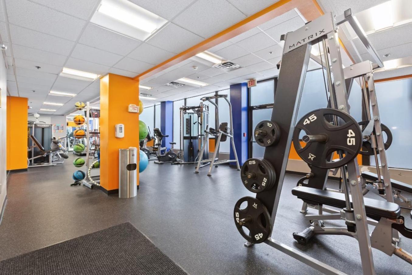 Pp 1306 Modern Corporate 1br, Pool, Gym